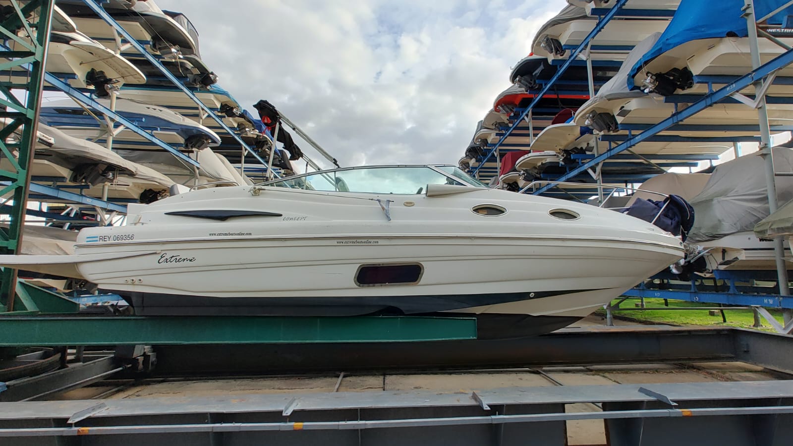 Extreme 2680 2014 Mercruiser 260